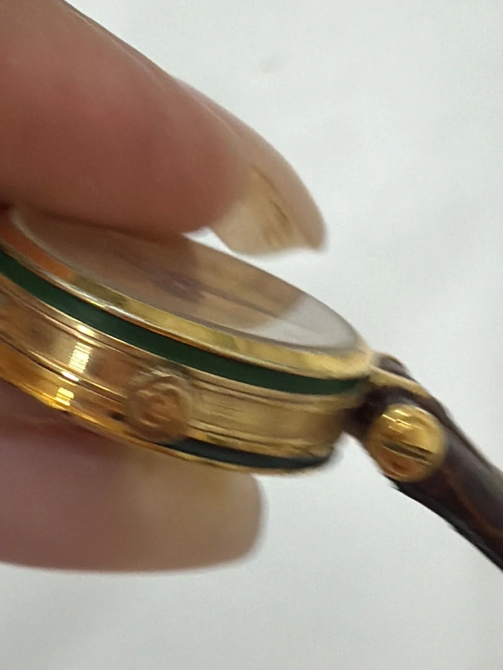 Vintage Gucci 3000L Sherry Web Stripe Watch - Picture 7 of 10